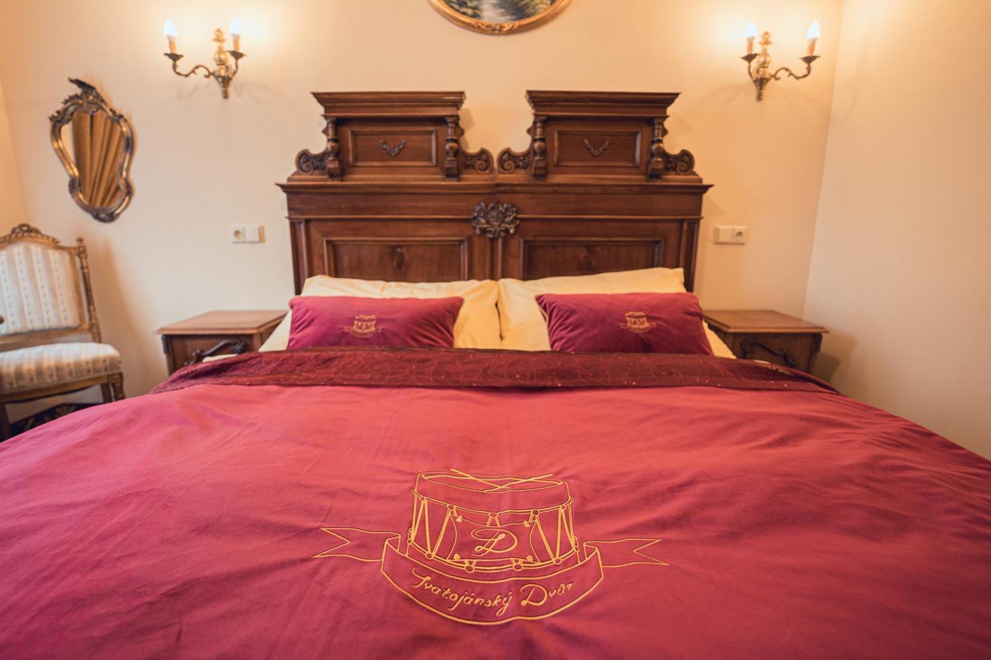 Hotel Svatojansky Dvur Прага Номер фото